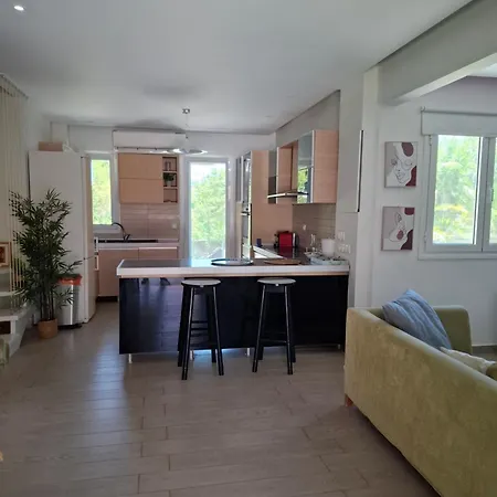 Amazing Seafront Aggiannis Apartament *