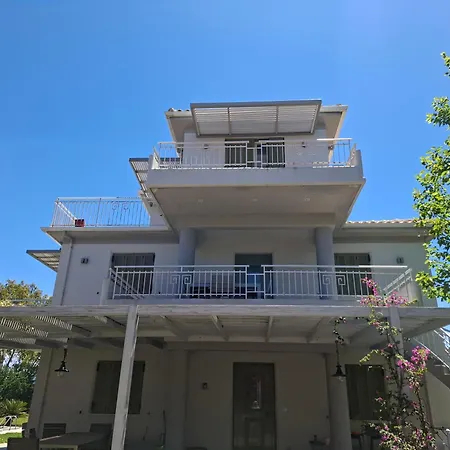 Amazing Seafront Aggiannis Apartament *